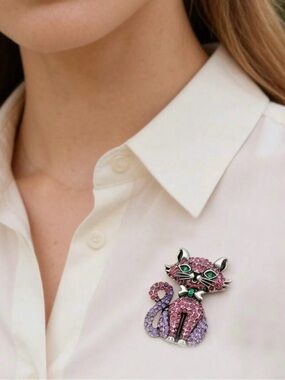 Purple Cat Brooch A1944